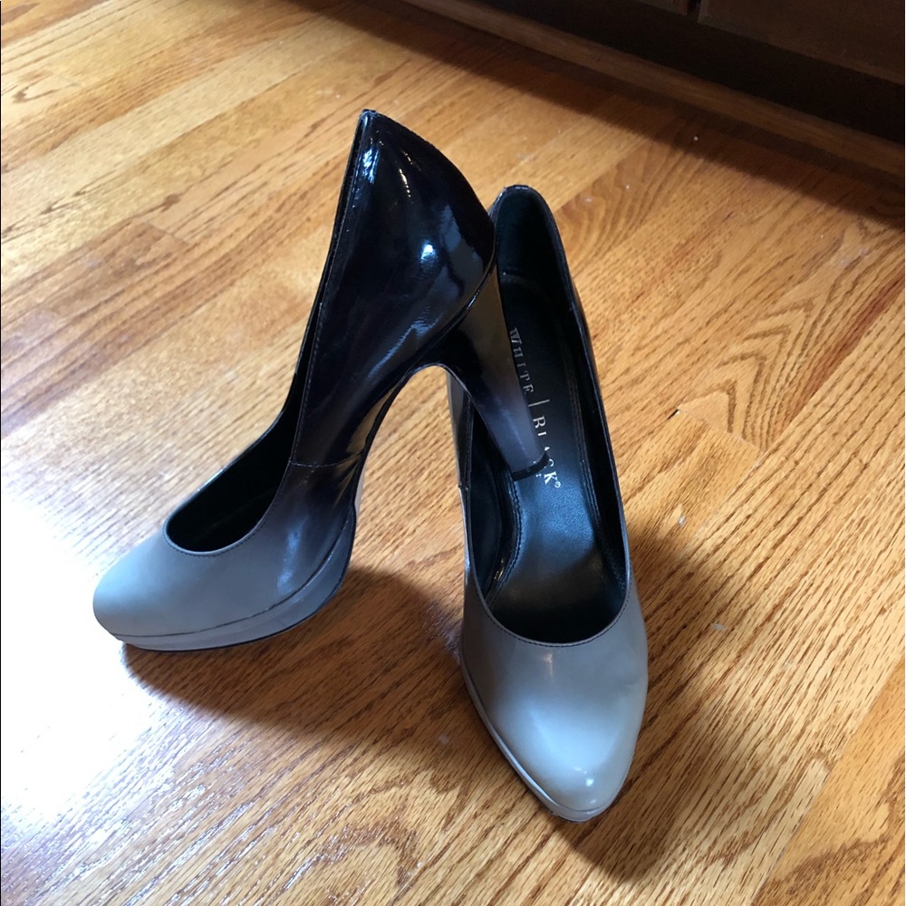 White House Black Market Pumps